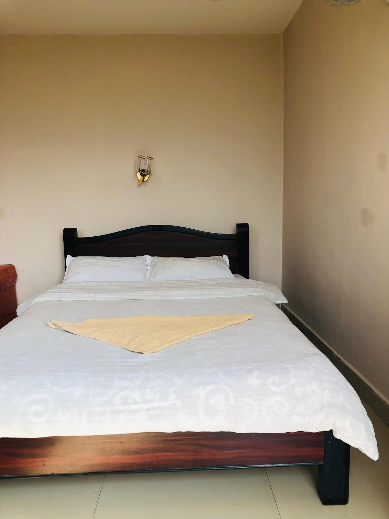 Lodge Into The Wild Pokhara *